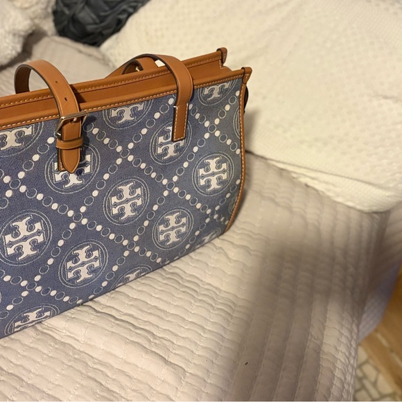 Tory Burch T Monogram small tote in denim - Picture 9 of 16